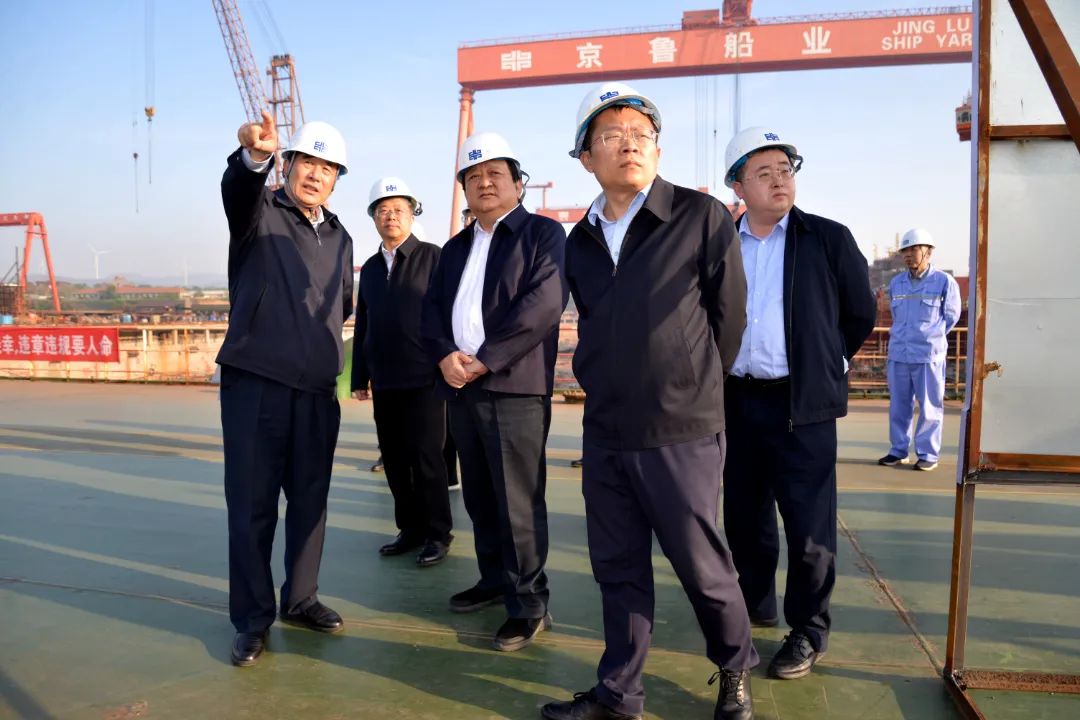 山東省委常委、煙臺市委書記江成一行來京魯船業(yè)視察調(diào)研
